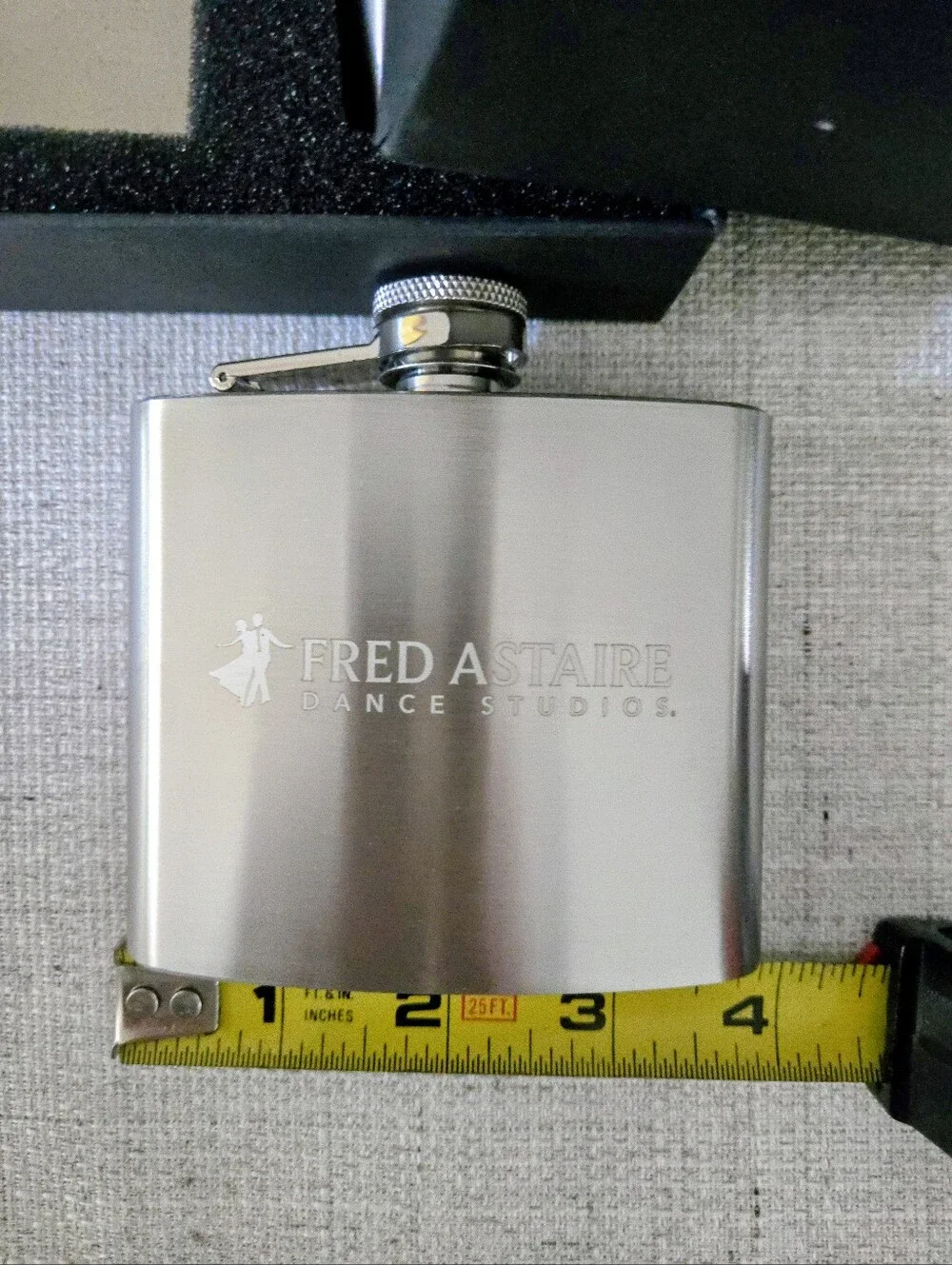 NWOT Fred Astaire Stainless Steel Hip Flask Gift Set